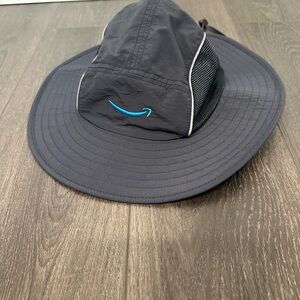 Luly Yang Amazon DSP Navy Sun Hat. Adjustable,one size,prime,breathable